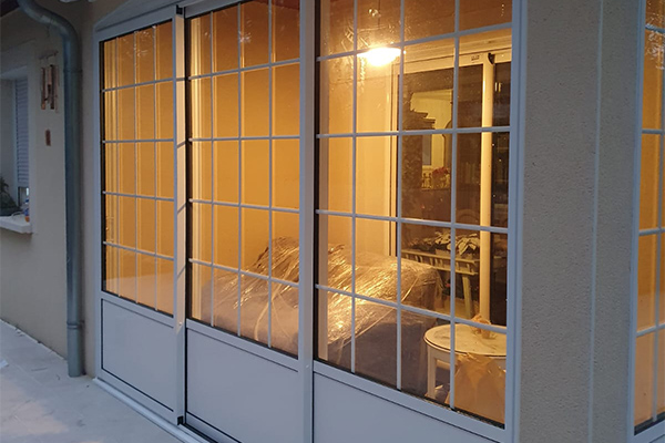 veranda-blanche-effet-carreaux